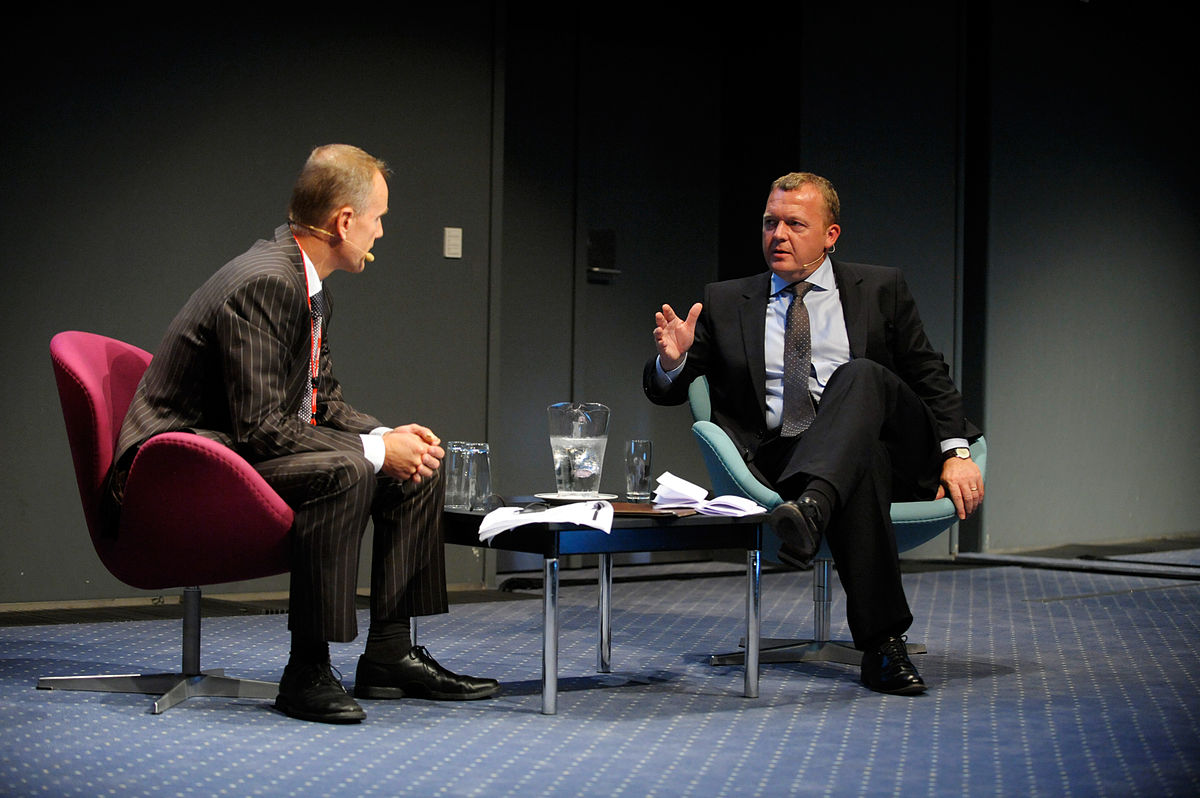 Lars_Loekke_Rasmussen__statsminister_Danmark__samtalar_med_Martin_Breum__journalist__vid_oppnandet_av_Nordic_Climate_Solutions_2009._2009-09-08